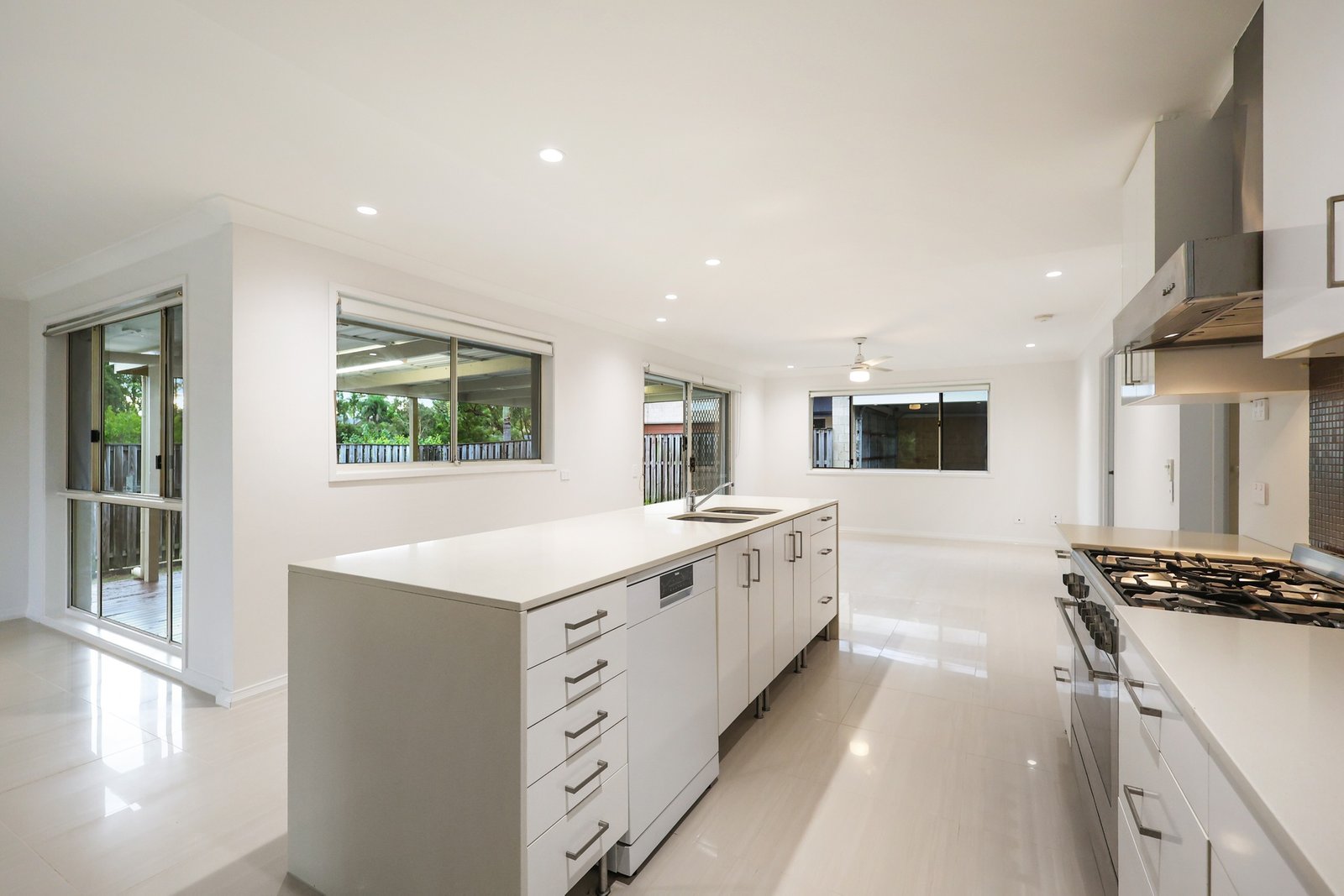 1/4 Harvil Road MOLENDINAR 6