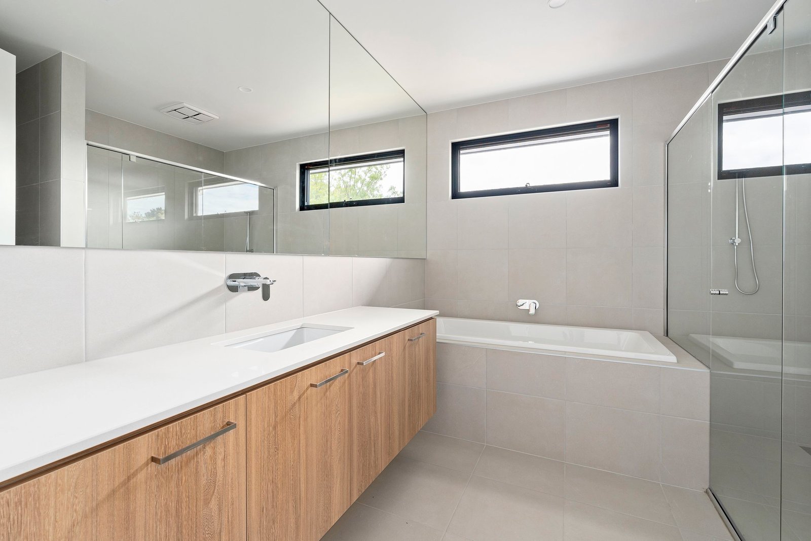 Real Estate and Property in 14 Hawson Avenue, Glen Huntly, VIC