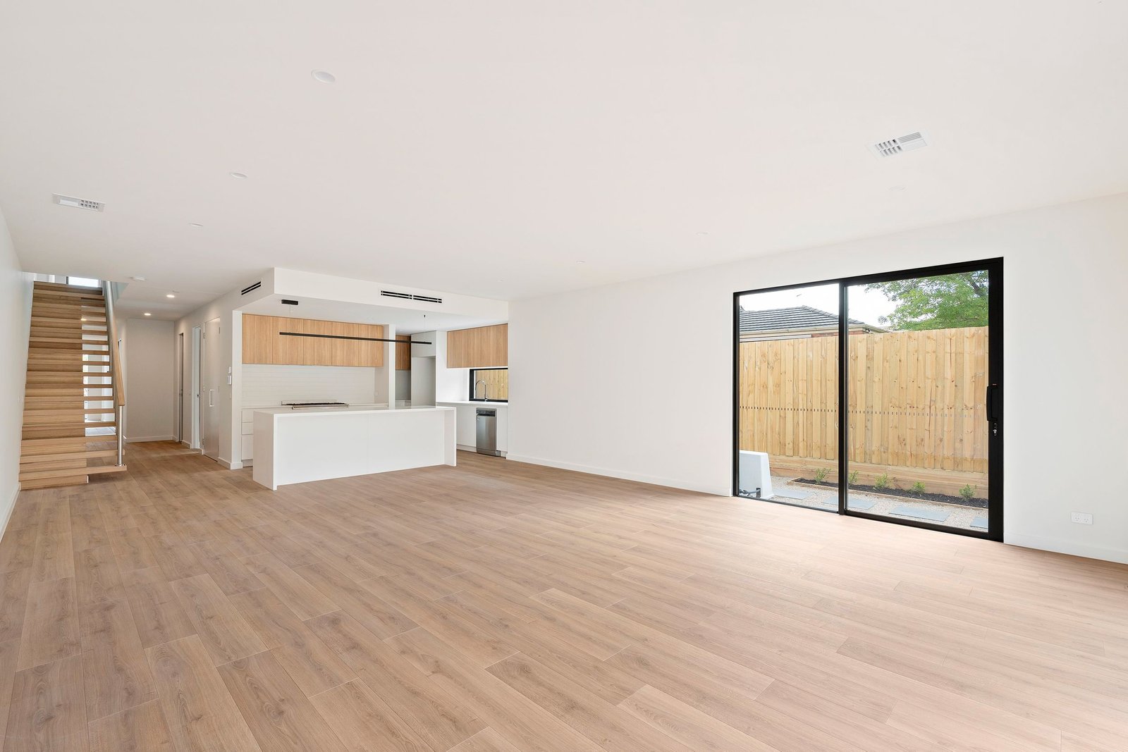 Real Estate and Property in 14 Hawson Avenue, Glen Huntly, VIC