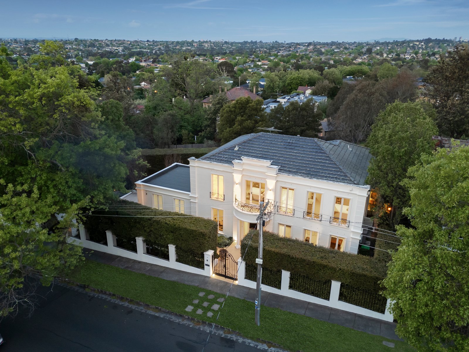 14 Heather Grove, Kew, 3101