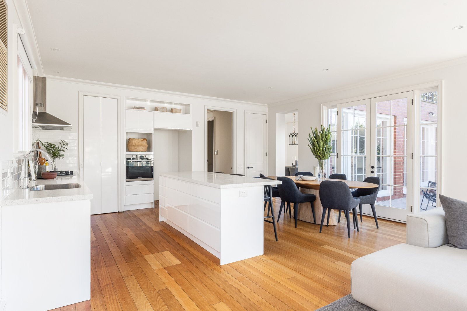 Real Estate and Property in 14 Henderson Avenue, Malvern, VIC