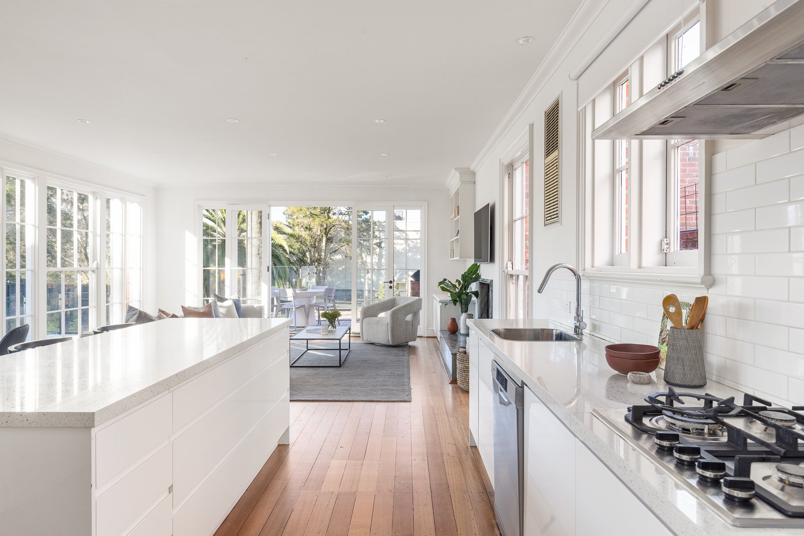 Real Estate and Property in 14 Henderson Avenue, Malvern, VIC