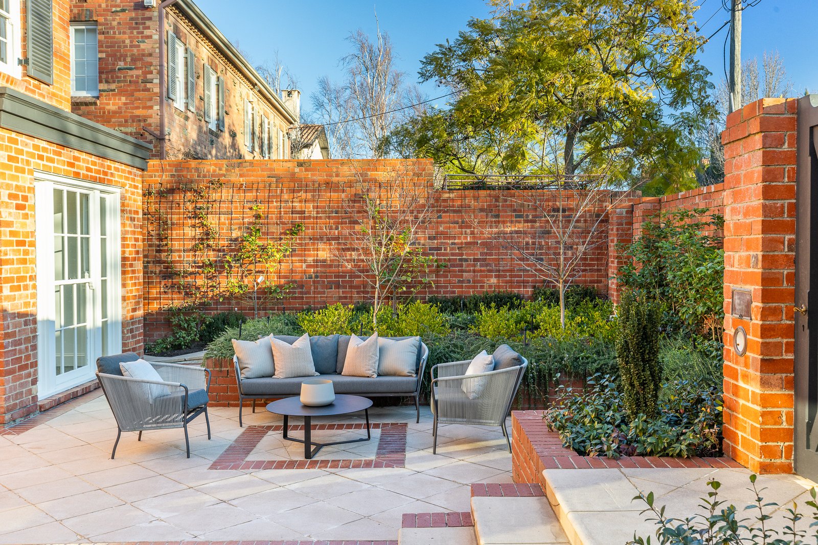 Real Estate and Property in 14 Henderson Avenue, Malvern, VIC