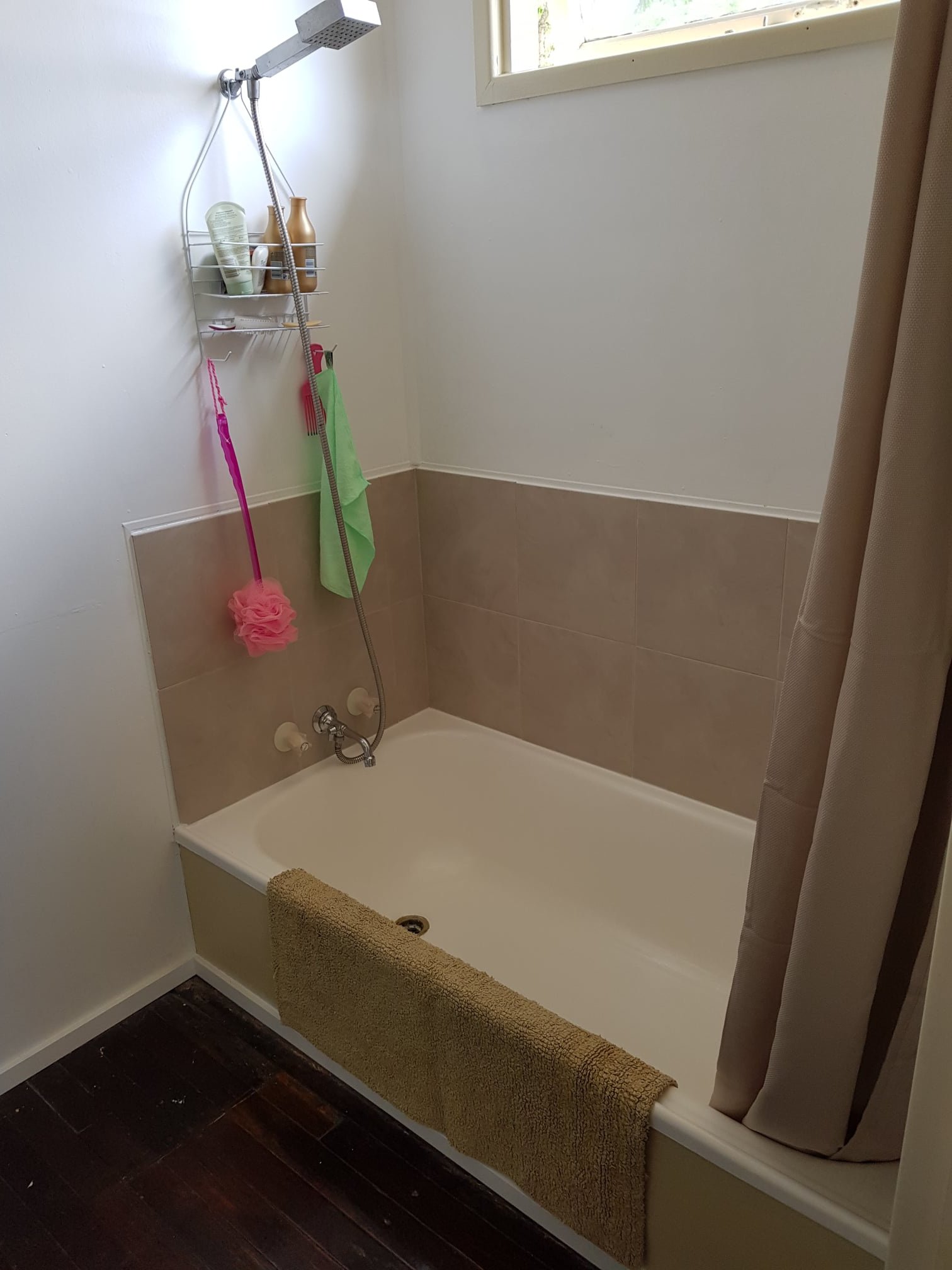 14 Hibiscus Street URANGAN 17