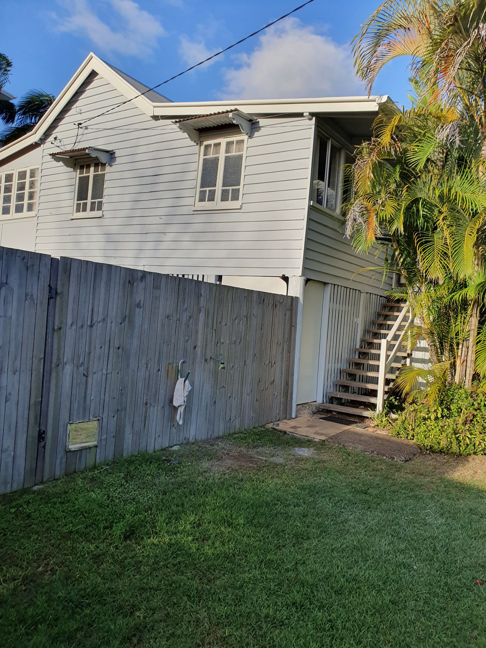 14 Hibiscus Street URANGAN 2