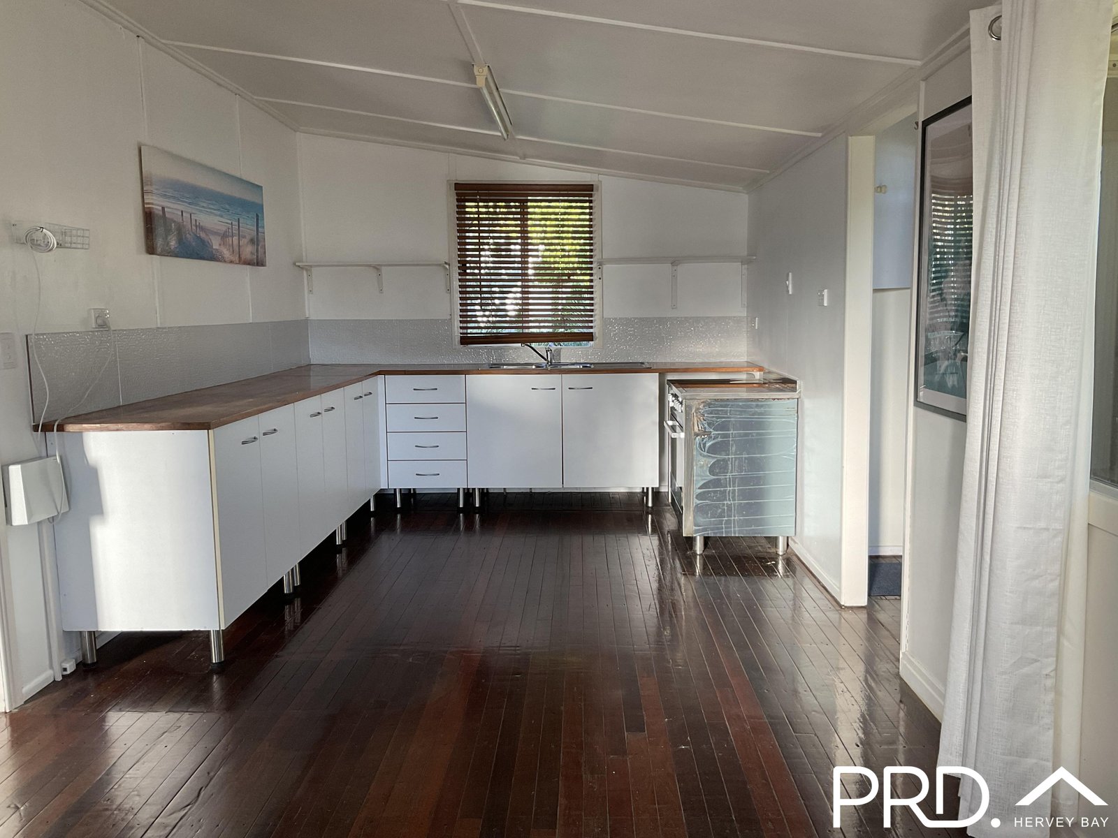 14 Hibiscus Street URANGAN 8