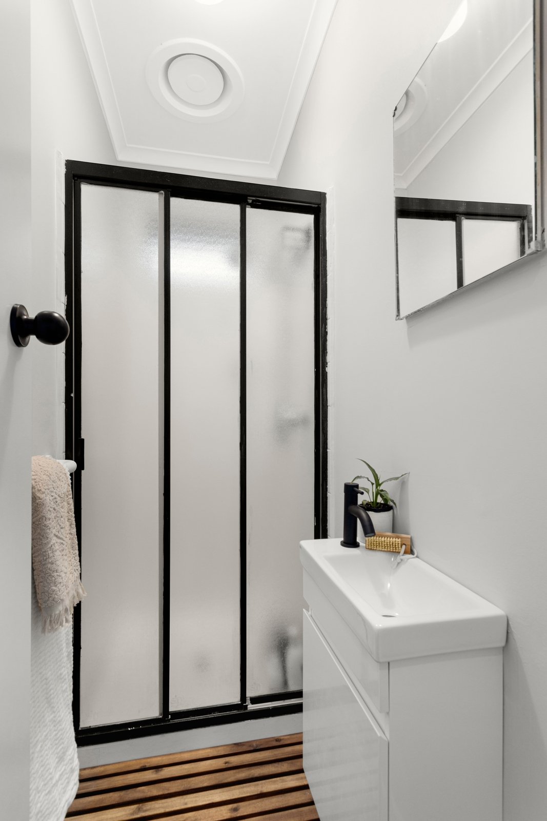 Real Estate and Property in 14 Hibiscus Street, Wantirna, VIC