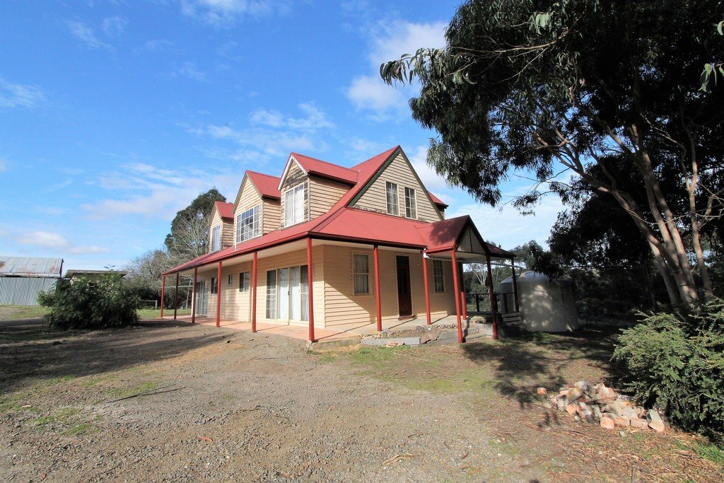 14 Hiscock Gully Road MOUNT HELEN 1