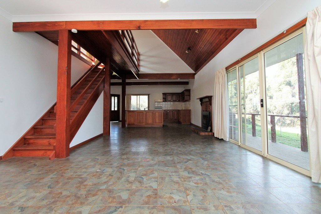14 Hiscock Gully Road MOUNT HELEN 4