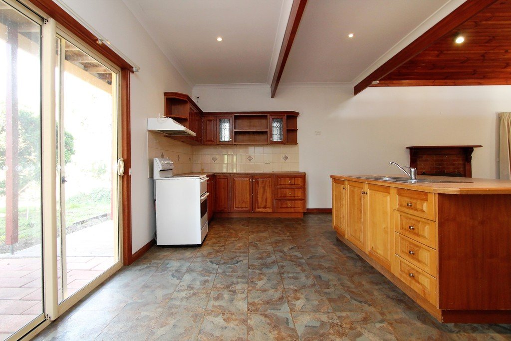 14 Hiscock Gully Road MOUNT HELEN 7