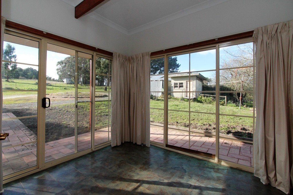 14 Hiscock Gully Road MOUNT HELEN 12