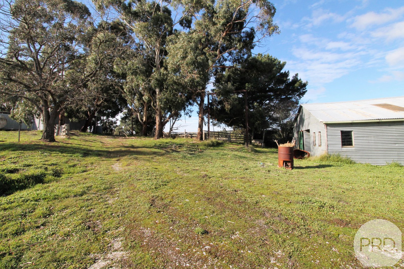 14 Hiscock Gully Road MOUNT HELEN 9