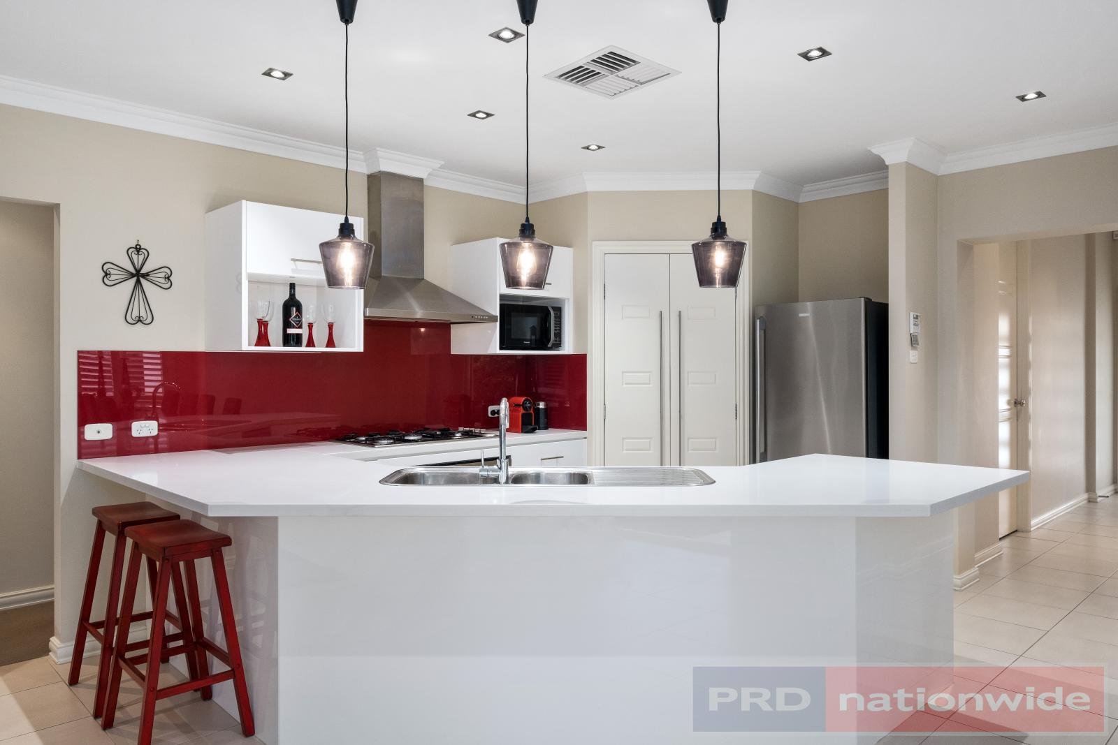 14 Hodgkinson Crescent PANANIA 5