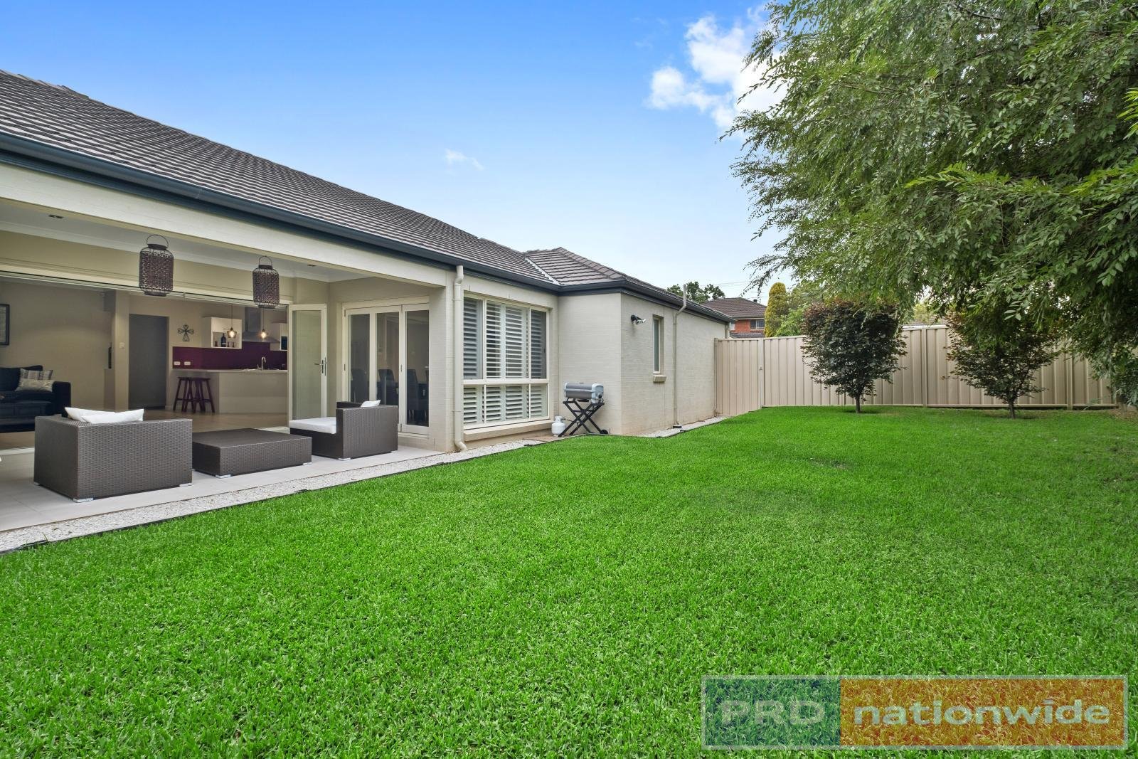 14 Hodgkinson Crescent PANANIA 11