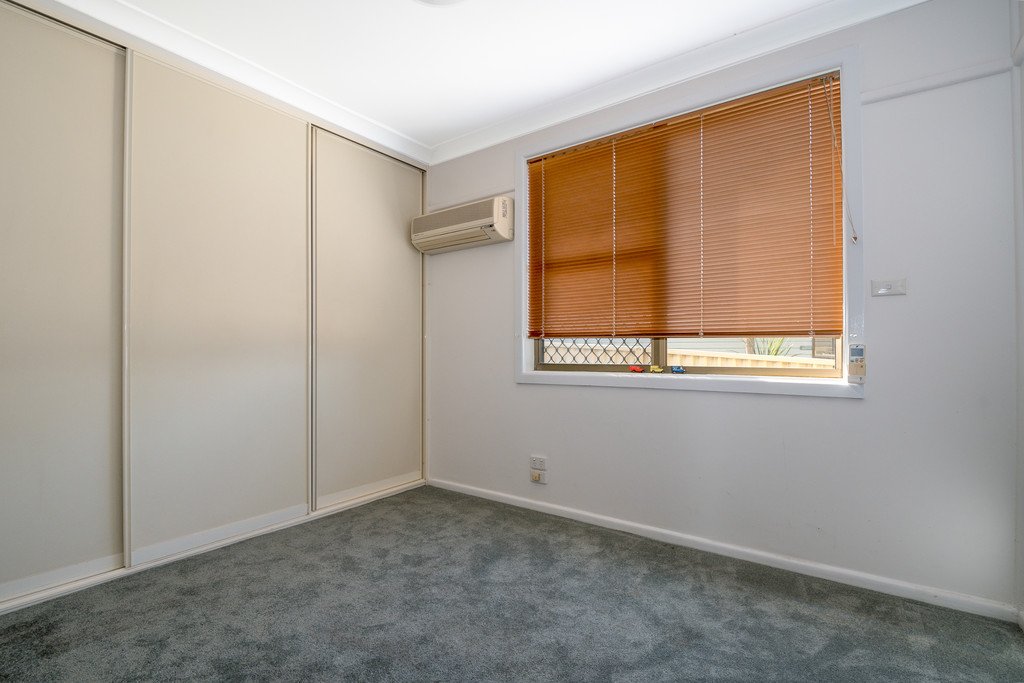 14 Holborn St  BERKELEY 7