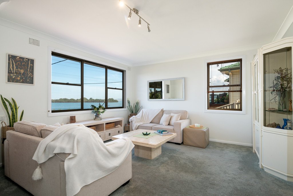 14 Holborn Street BERKELEY 3