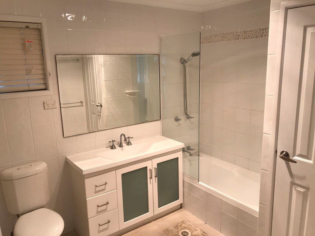 14 Hoskyn Court CLINTON 3