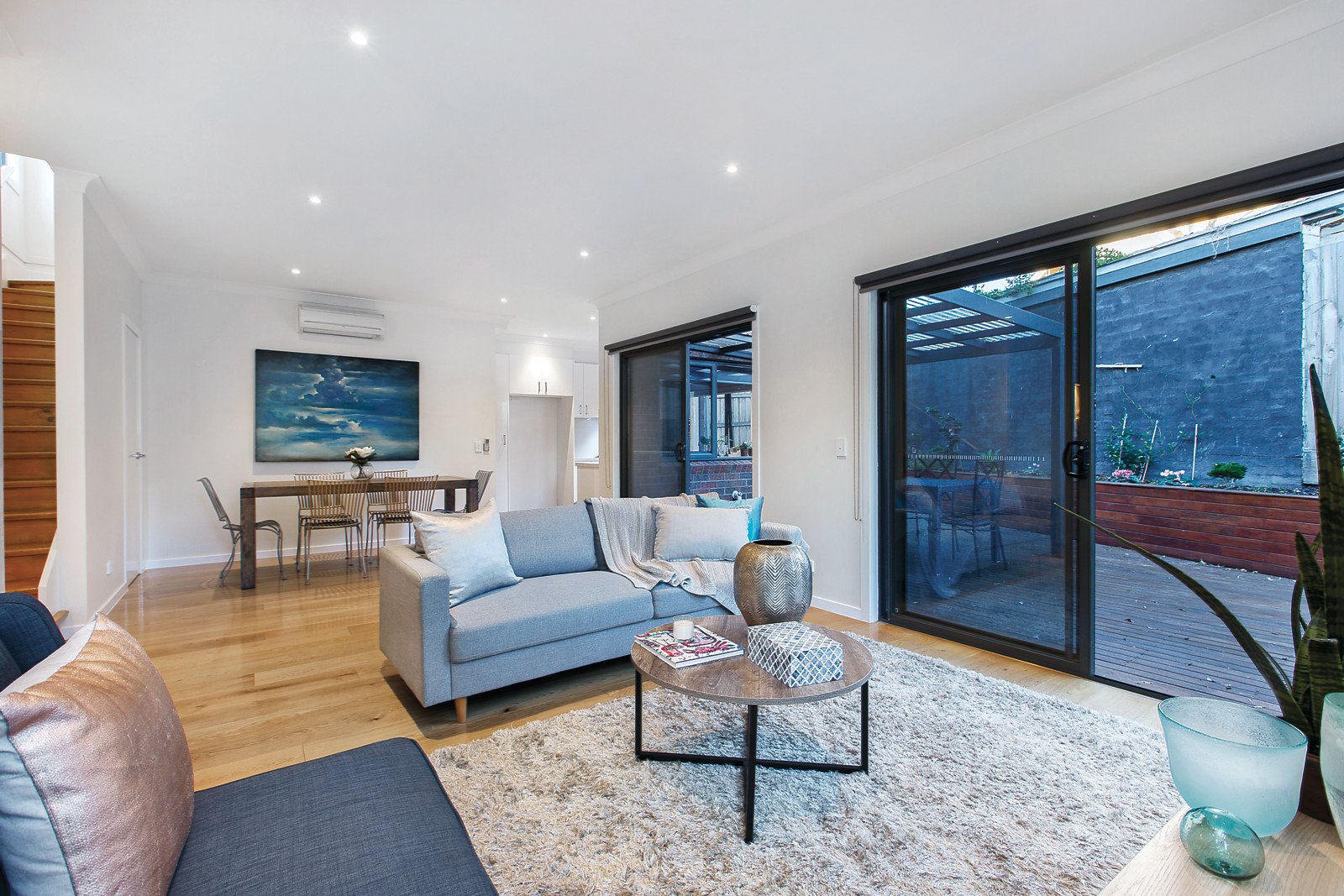 1/4 Huon Grove, Ashburton, VIC