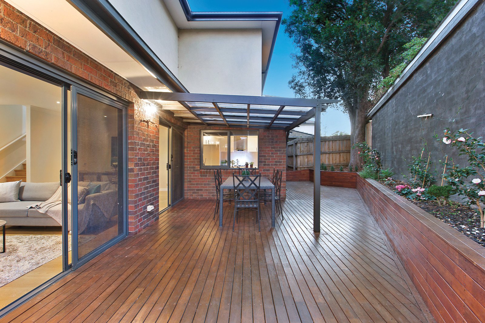 1/4 Huon Grove, Ashburton, VIC