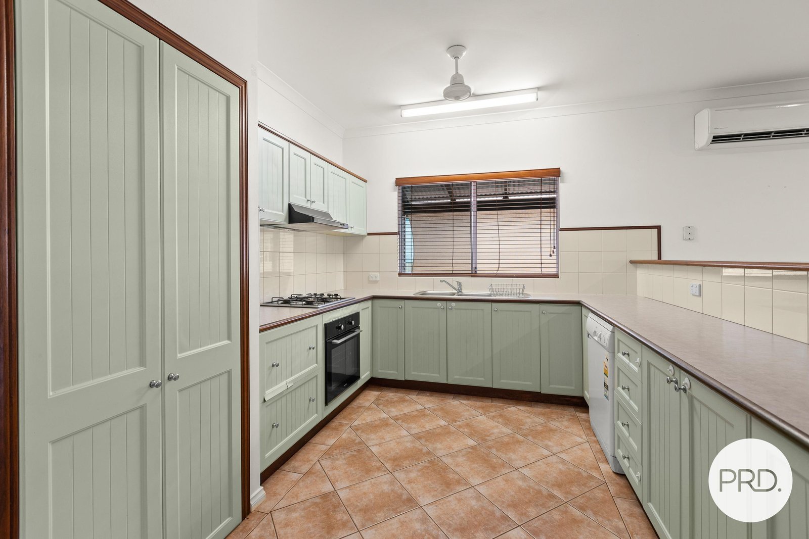 1/4 Ignatius Court CABLE BEACH 8