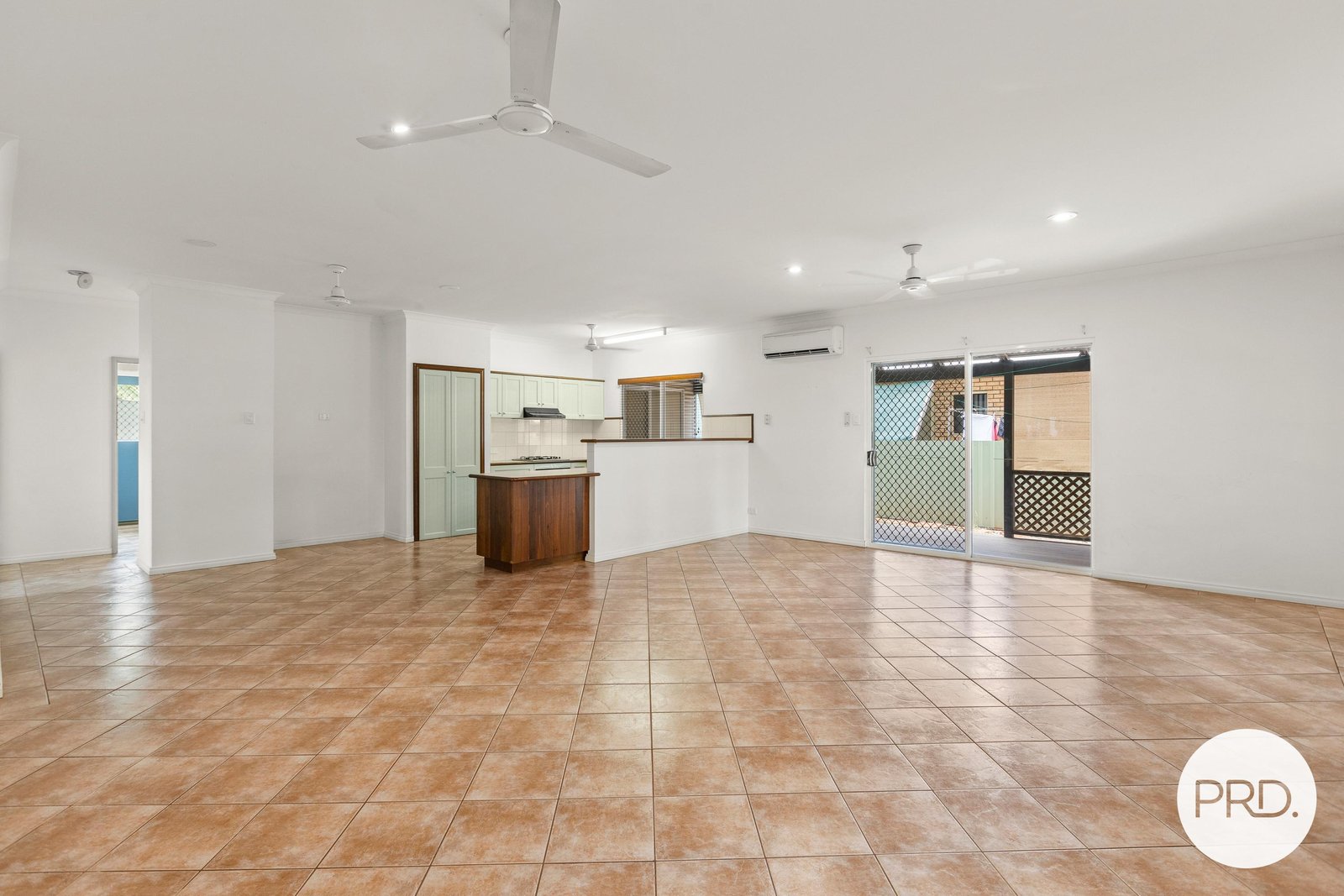 1/4 Ignatius Court CABLE BEACH 9