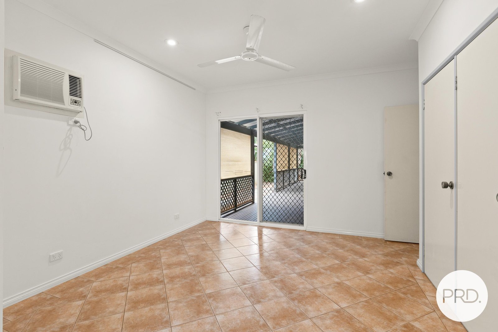 1/4 Ignatius Court CABLE BEACH 11