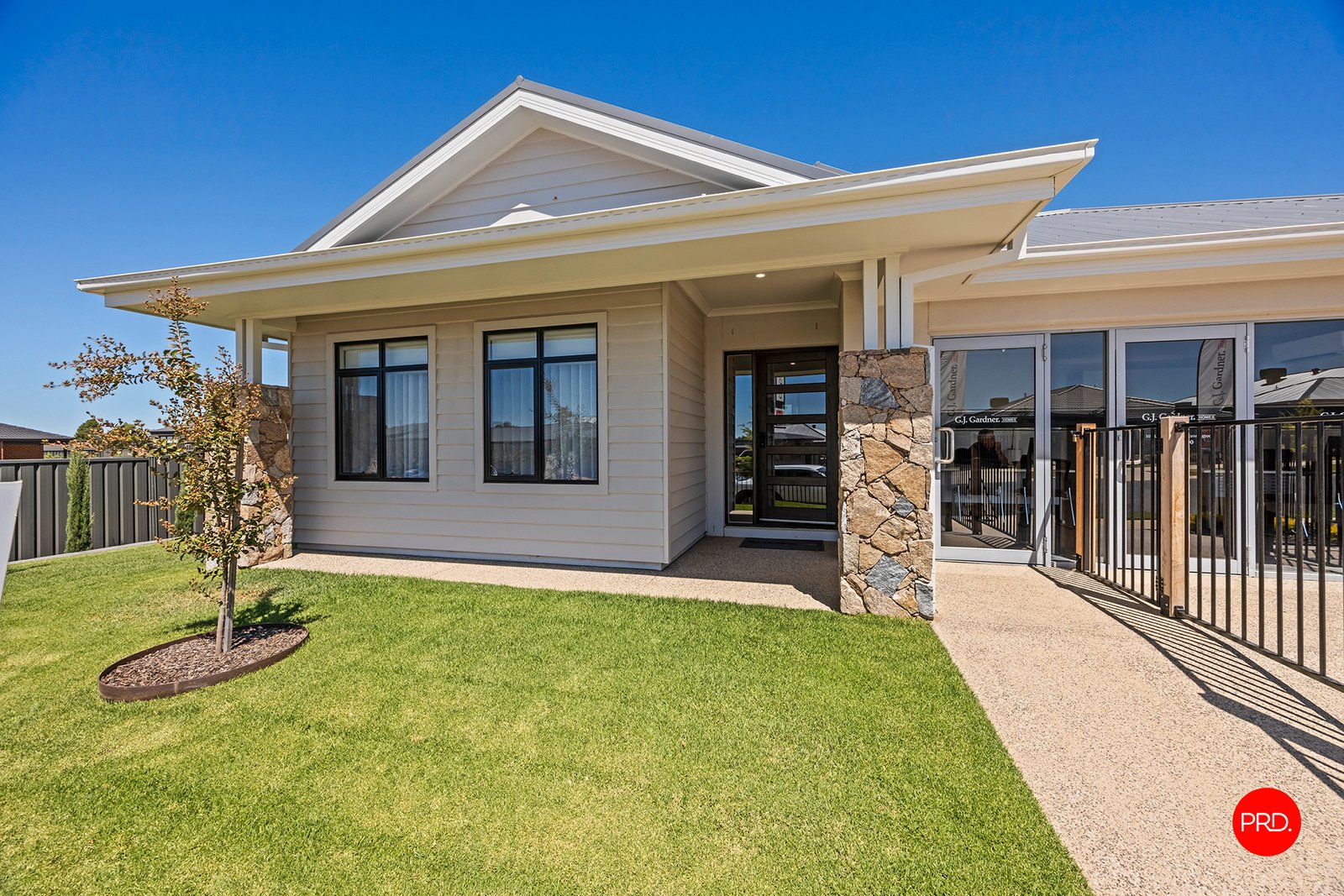 14 Imagine Drive STRATHFIELDSAYE 2