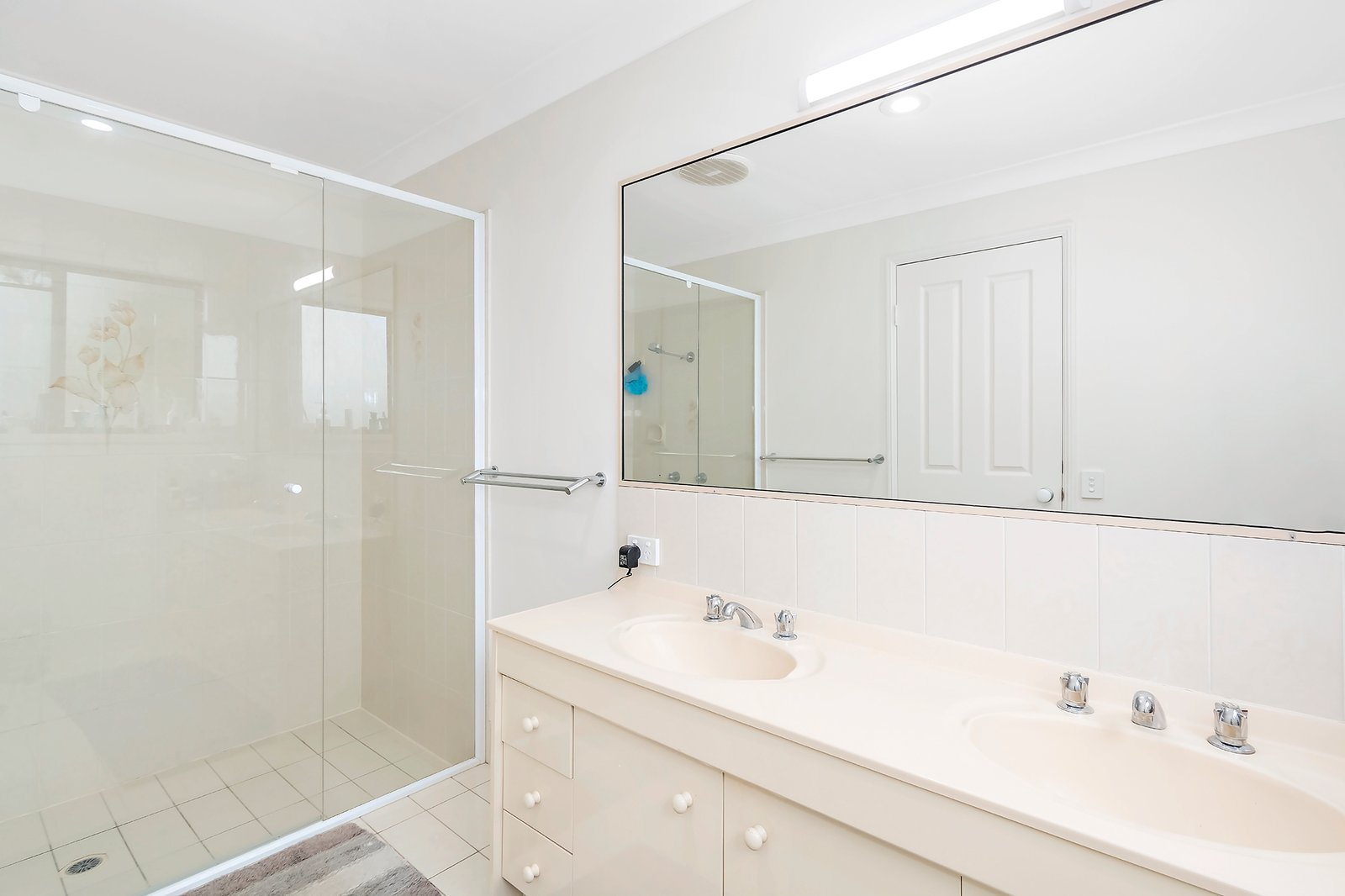 14 Indooroopilly Court ROBINA 9