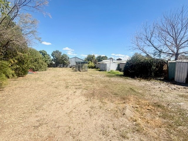 14 Irvine Street TAMWORTH 9