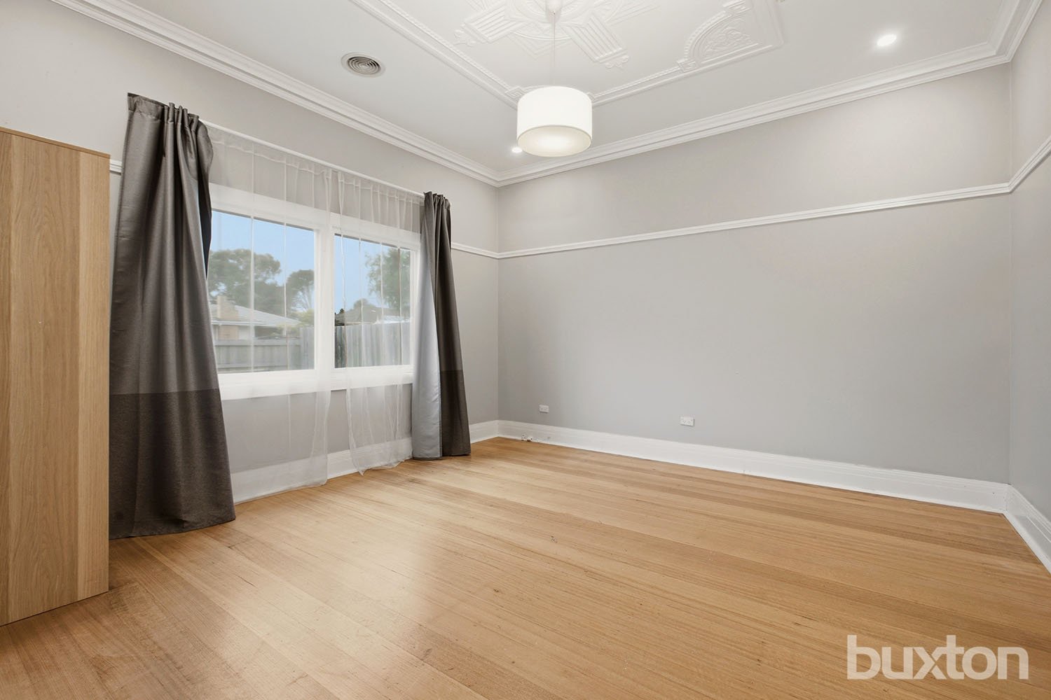 Gallery: 14 Ivan Avenue
