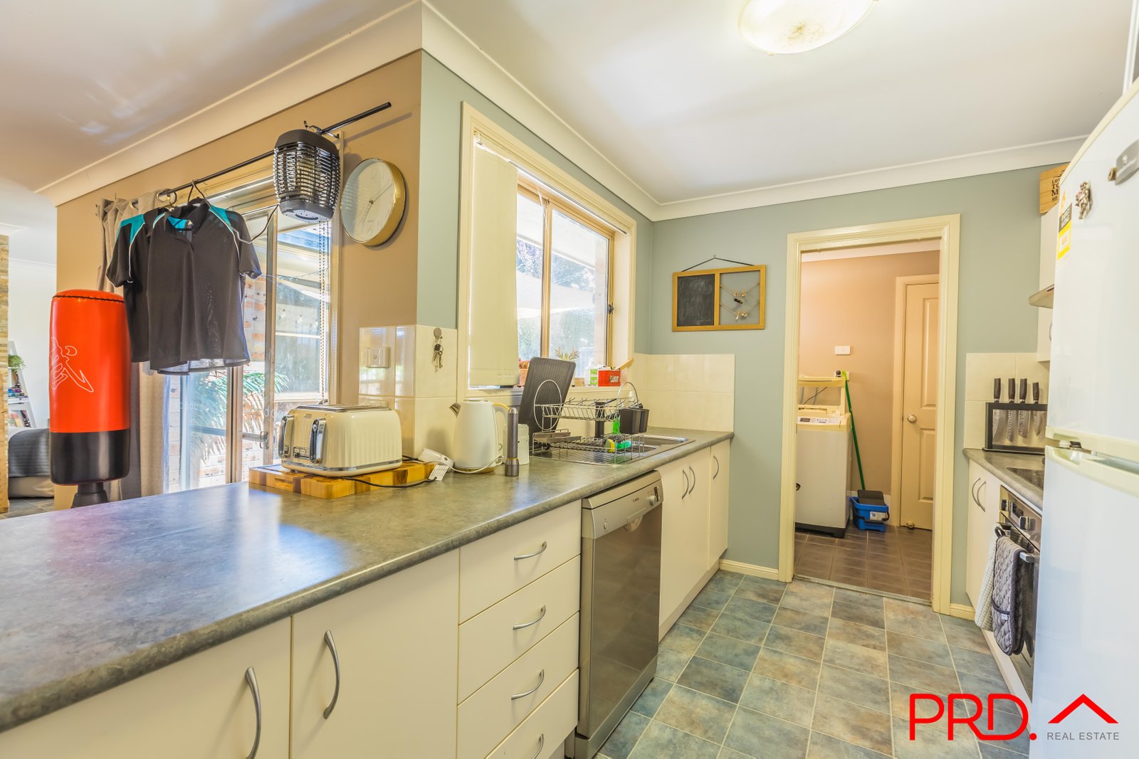 14 James Place TAMWORTH 10