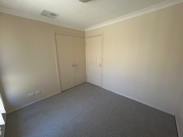 14 James Place TAMWORTH 6