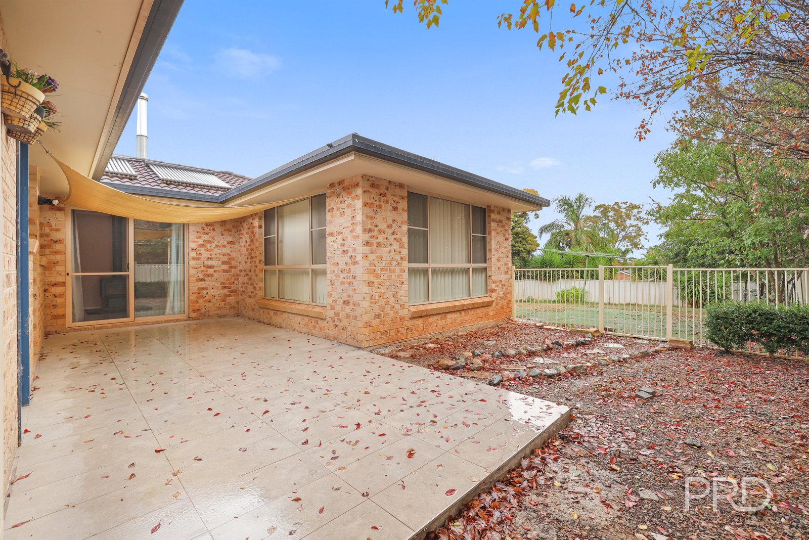 14 James Place TAMWORTH 3