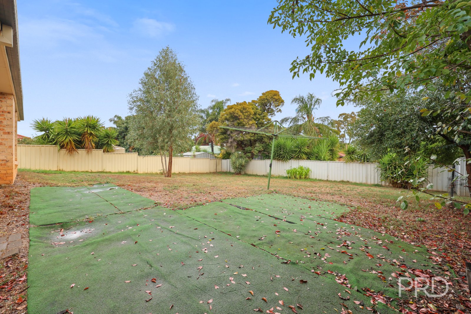 14 James Place TAMWORTH 4