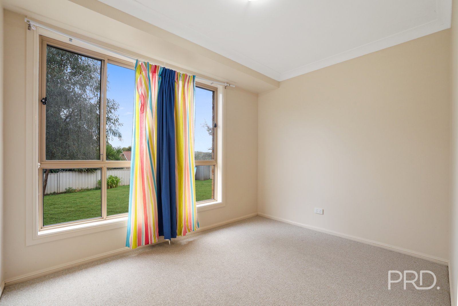 14 James Place TAMWORTH 19