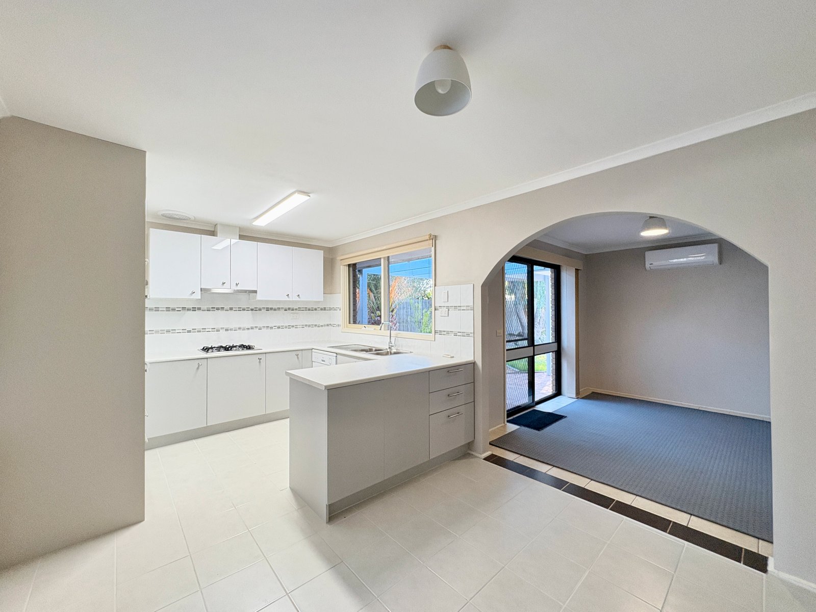Gallery: 14 Jania Street
