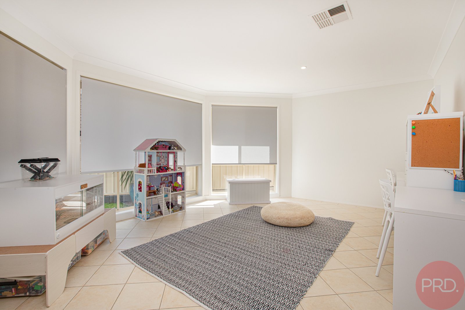 14 Jenna Drive RAWORTH 4