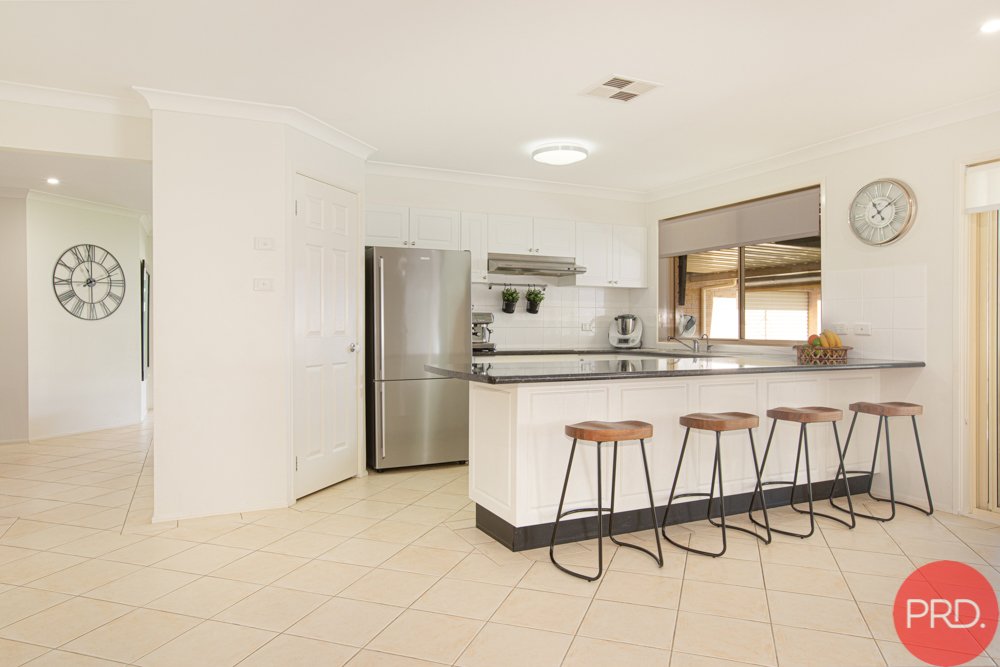 14 Jenna Drive RAWORTH 6