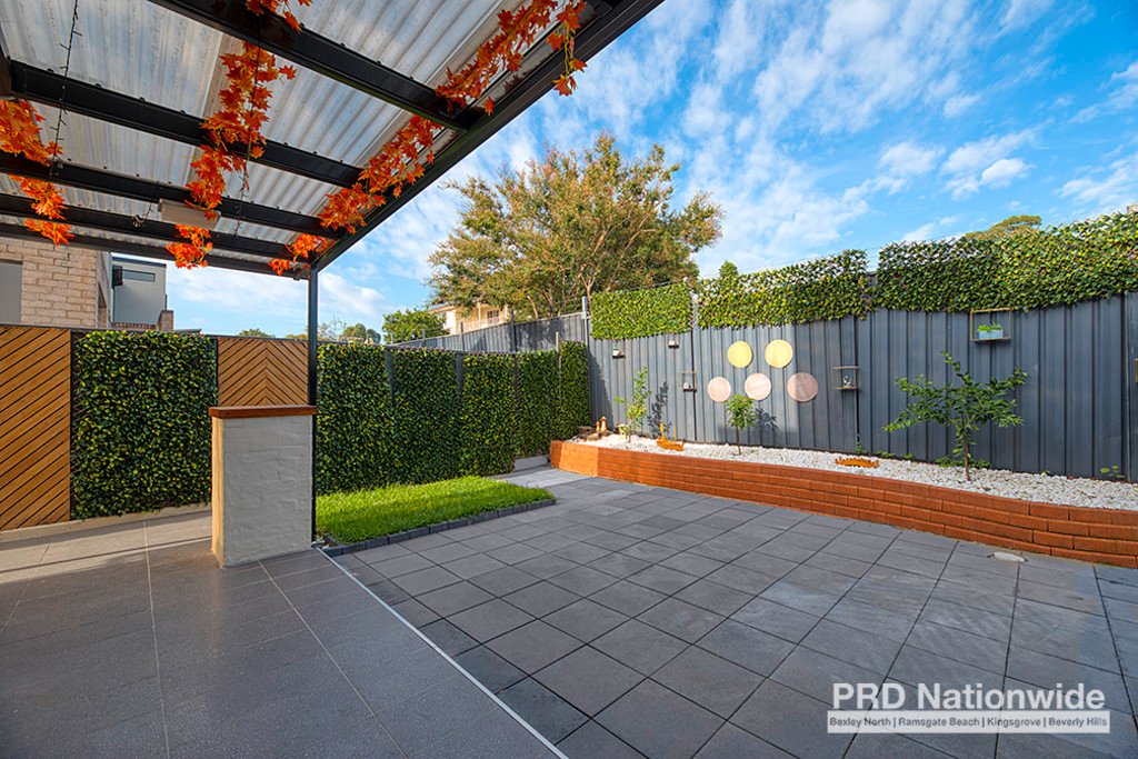 14 John Marie Place ROSELANDS 8