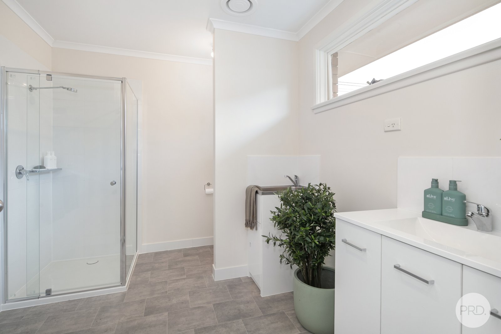 1/4 John Street WENDOUREE 7