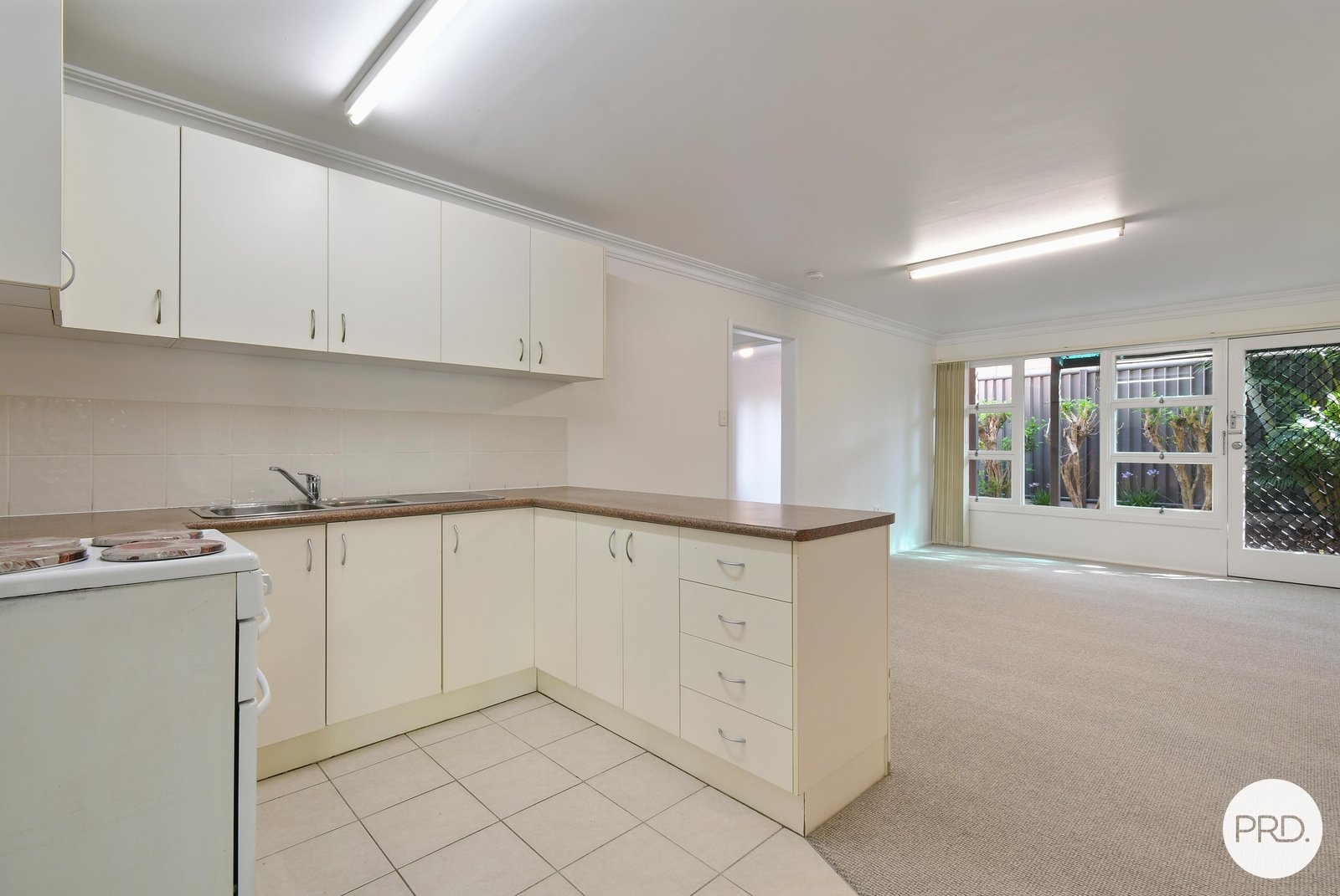 1/4 Johnston Street BILINGA 1