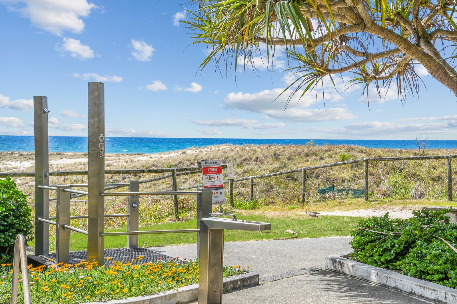 1/4 Johnston Street BILINGA 1