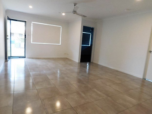 14 Joy Ave BURLEIGH HEADS 7