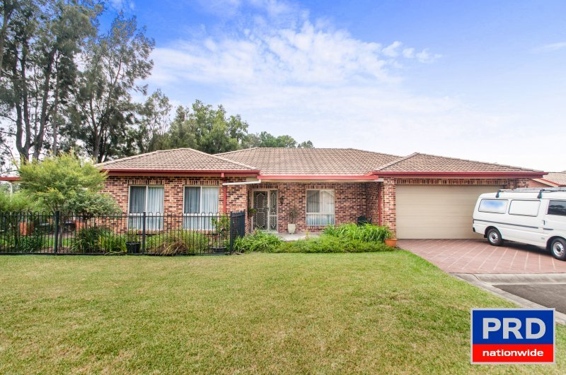 14 Kalbarri Grove KANAHOOKA 1