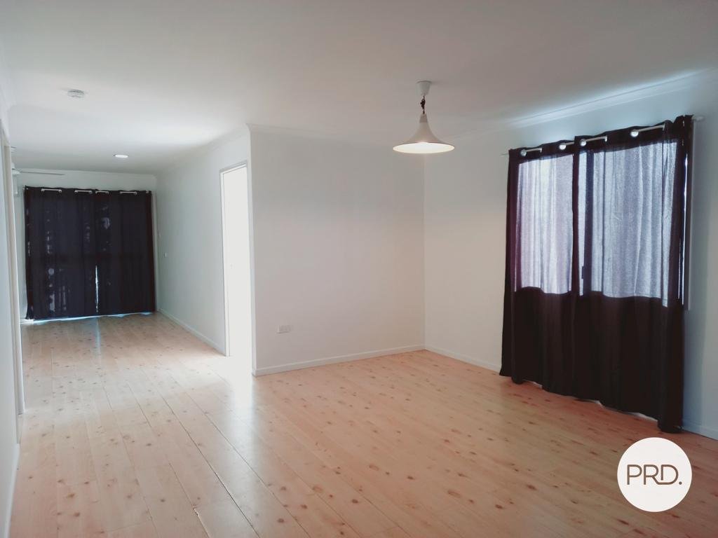 14 Katandra Street BOYNE ISLAND 3