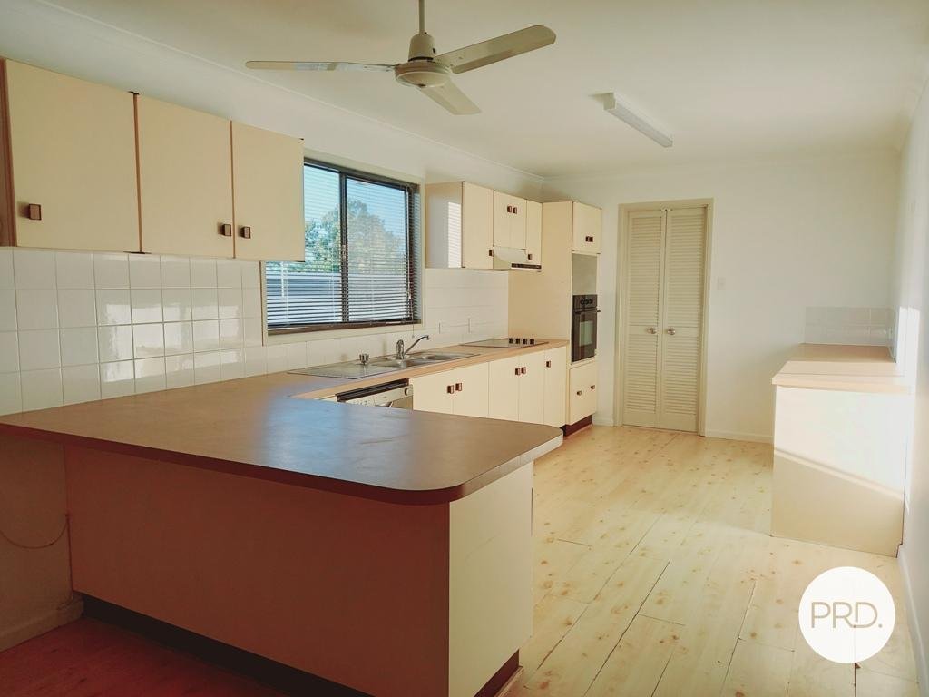 14 Katandra Street BOYNE ISLAND 4