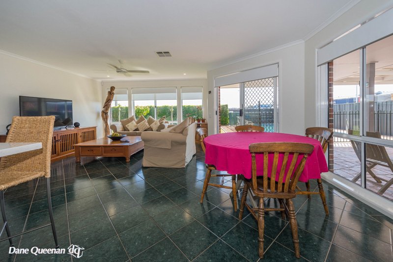 14 Keel Street SALAMANDER BAY 4