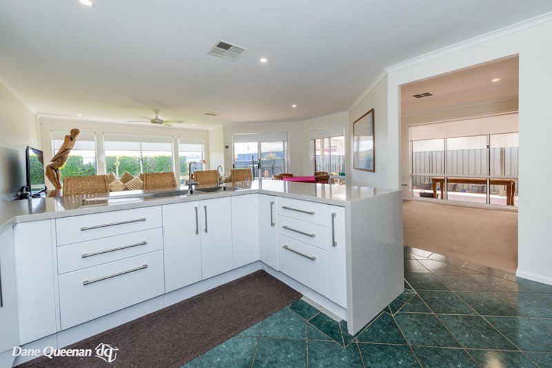 14 Keel Street SALAMANDER BAY 10
