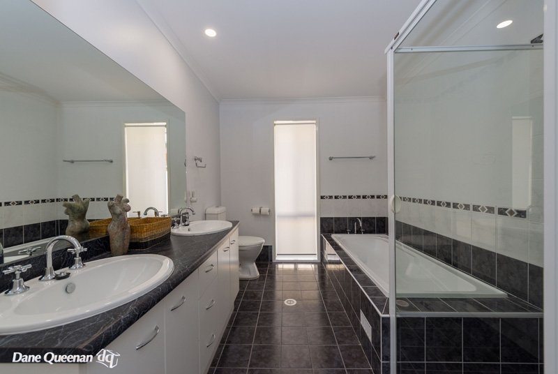 14 Keel Street SALAMANDER BAY 19