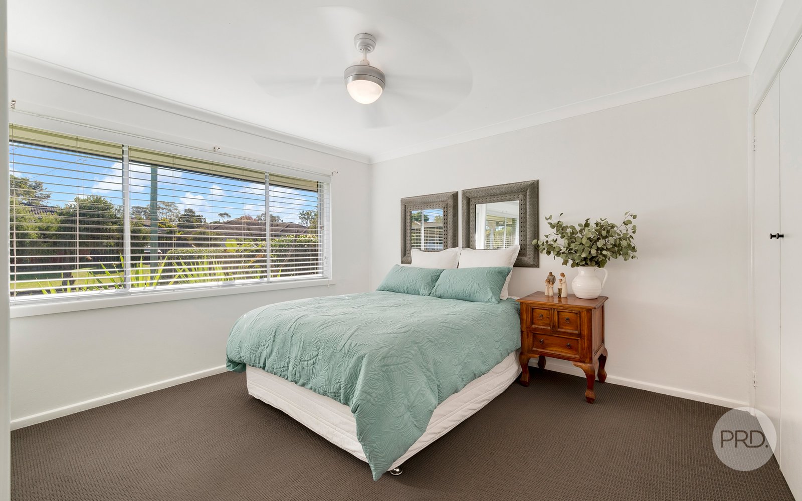 14 Kennedy Drive SOUTH PENRITH 7
